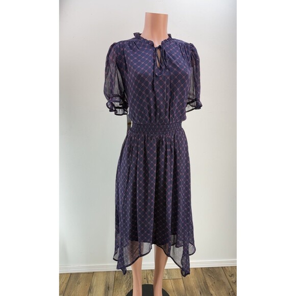 Draper James Dresses & Skirts - Draper James Hem Dress size L Elbow puffed Sleeve pockets smocked waist Bandana
